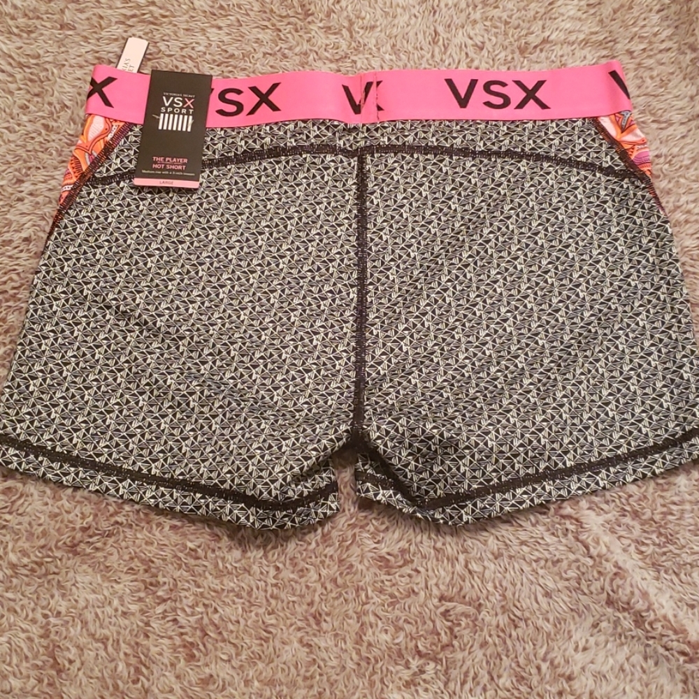 Short - Picture 3 of 4